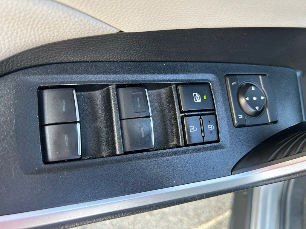 Thumbnail: 2023 Toyota RAV4 - 16