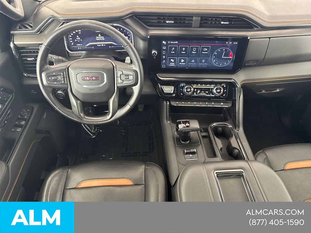 Used 2022 White GMC AT4 image 27