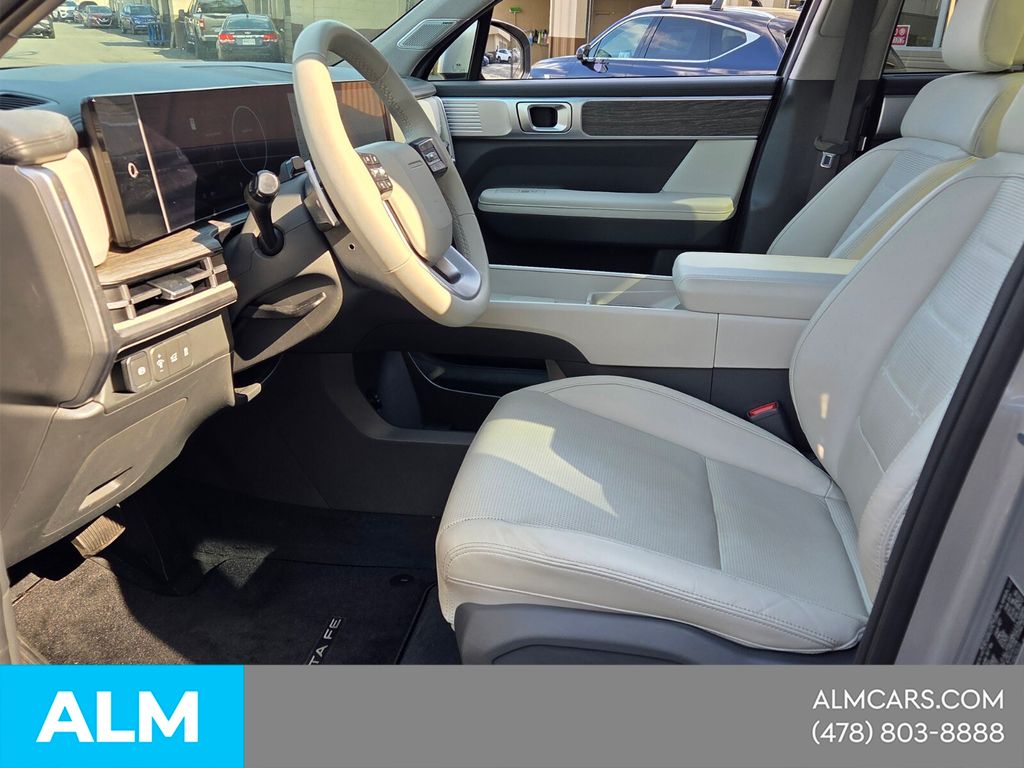 Used 2024 Silver Hyundai Limited image 4
