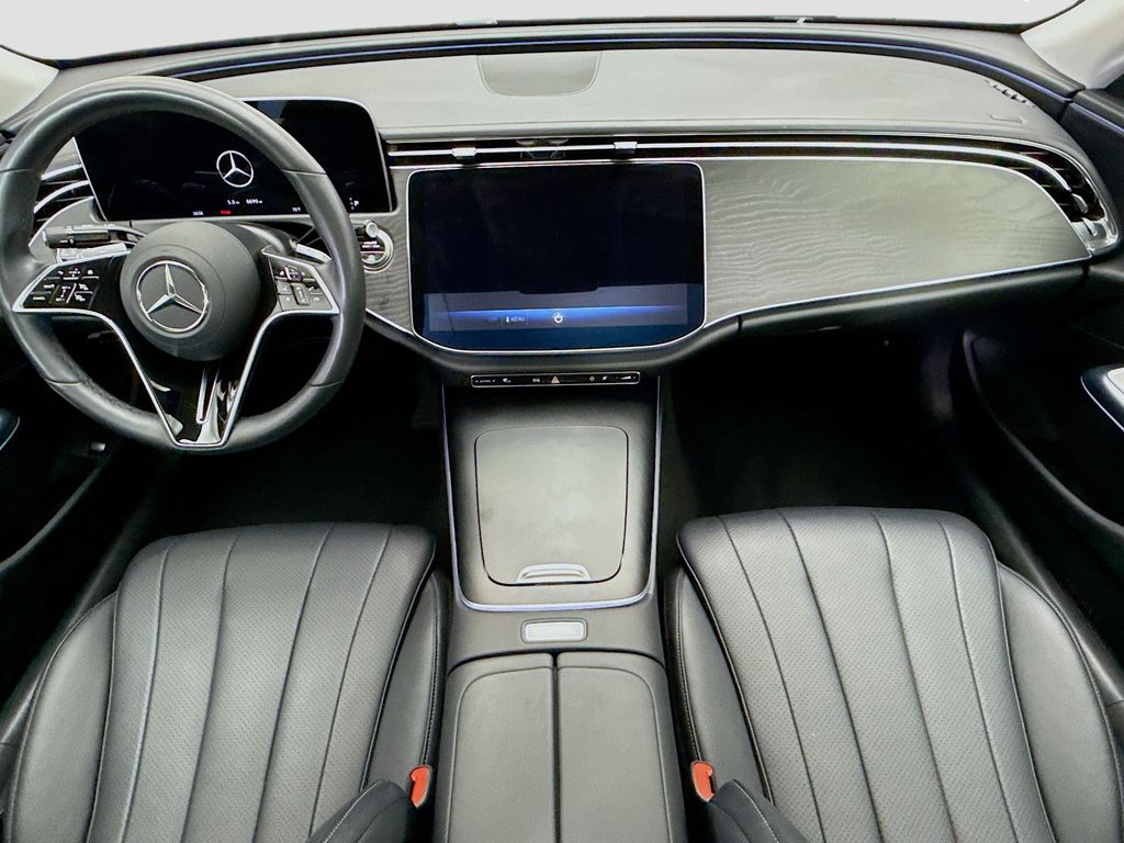 Thumbnail: 2025 Mercedes-Benz E-Class - 13