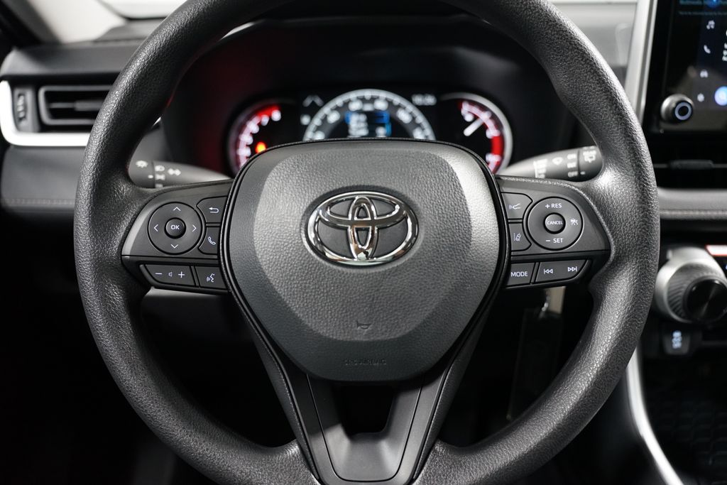 Thumbnail: 2025 Toyota RAV4 - 12