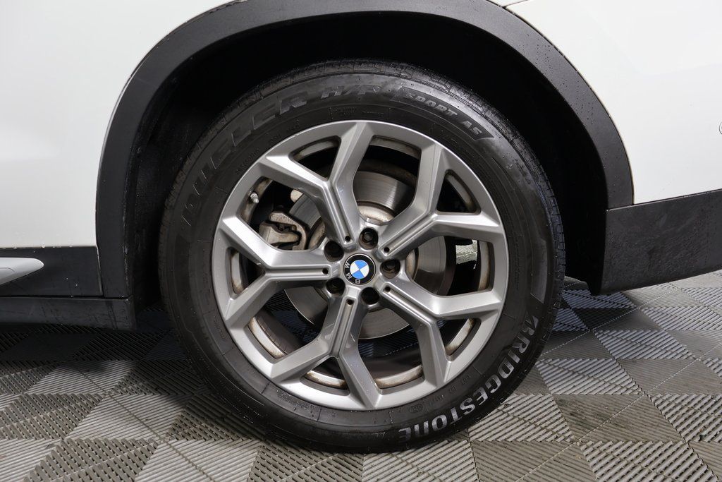 Thumbnail: 2021 BMW X3 - 15