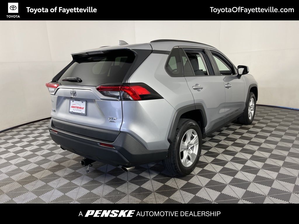 2021 Toyota RAV4 XLE 14
