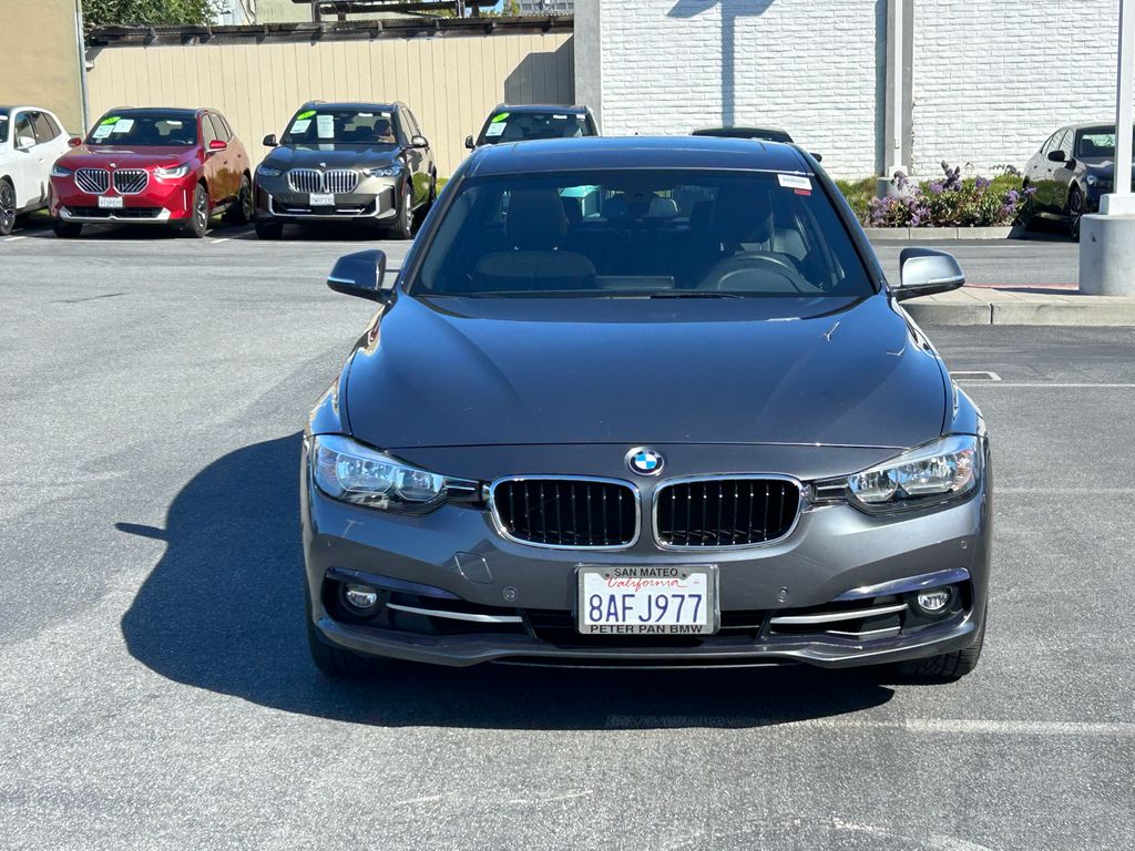 Thumbnail: 2017 BMW 3 Series - 8