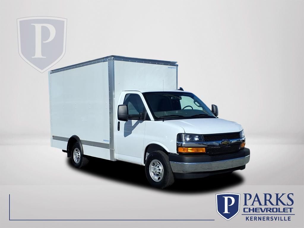 2024 Chevrolet Express Chassis 3500 Cutaway 139