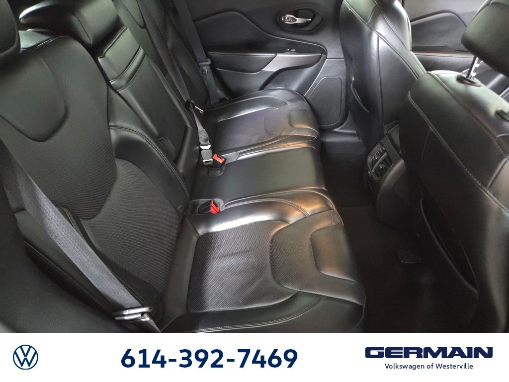 Used 2019 Gray Jeep Limited image 17