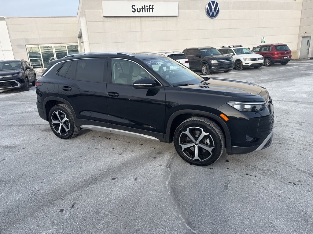 2025 Volkswagen Tiguan 2.0T SE Black at Subaru and VW of Moon Township