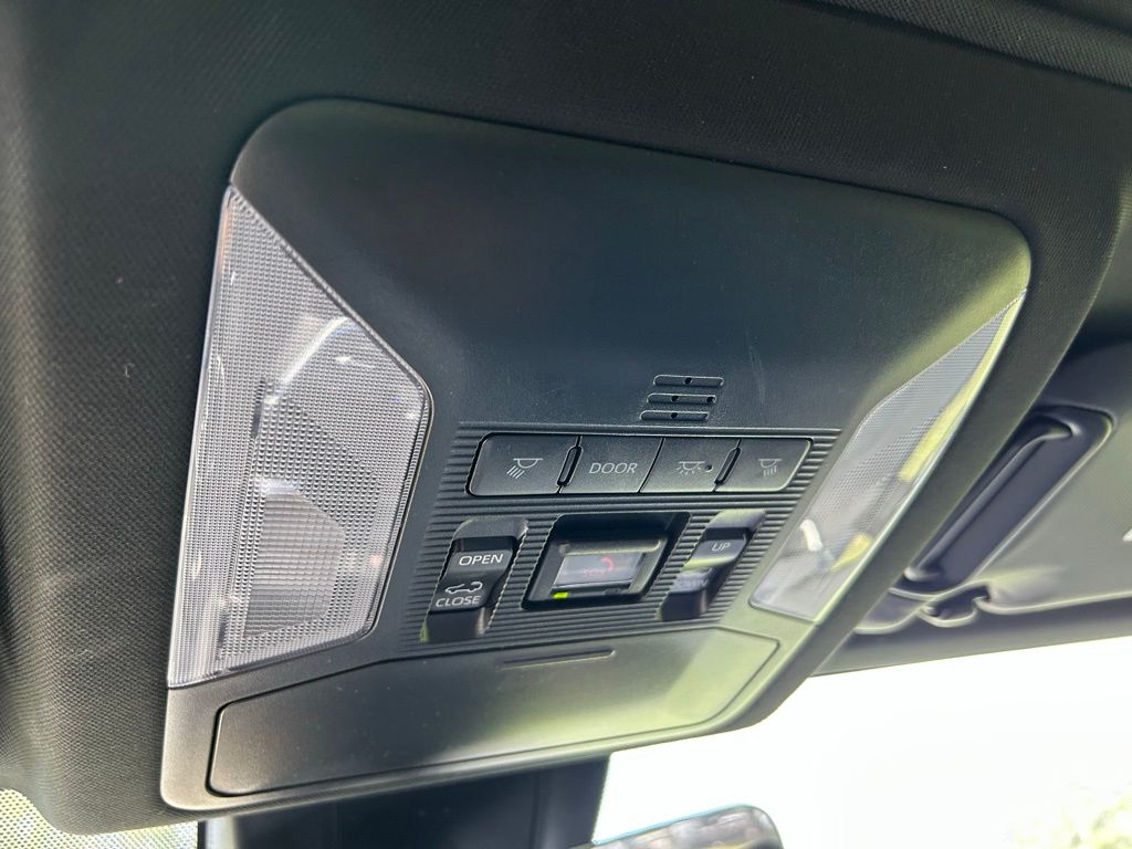 Thumbnail: 2022 Toyota RAV4 - 29