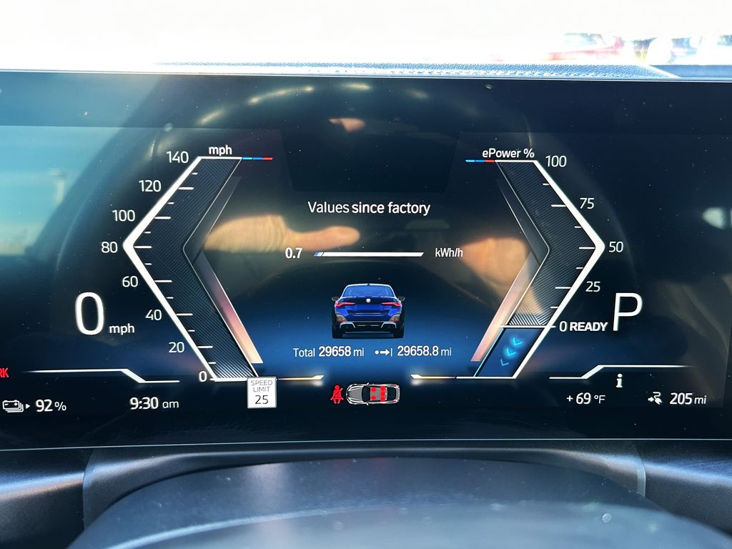 Thumbnail: 2023 BMW i4 - 21