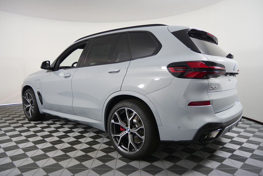 Thumbnail: 2026 BMW X5 - 5