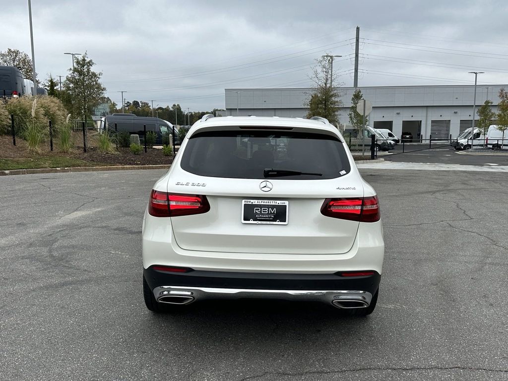 2018 Mercedes-Benz GLC GLC 300 7