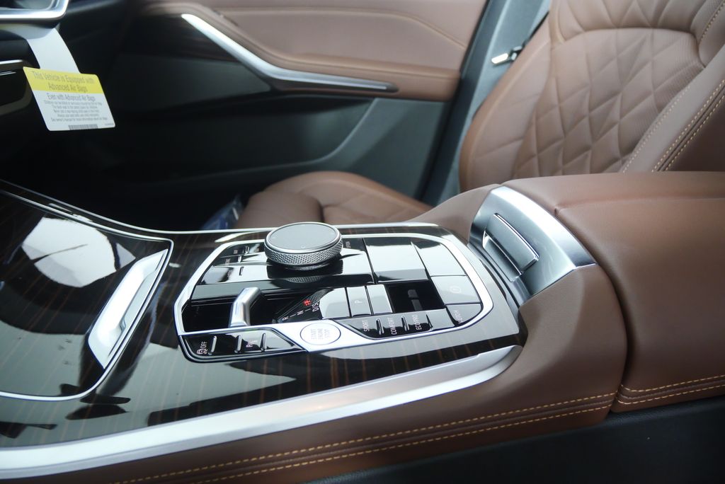 Thumbnail: 2026 BMW X5 - 22