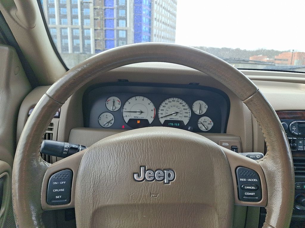 Thumbnail: 2003 Jeep Grand Cherokee - 19