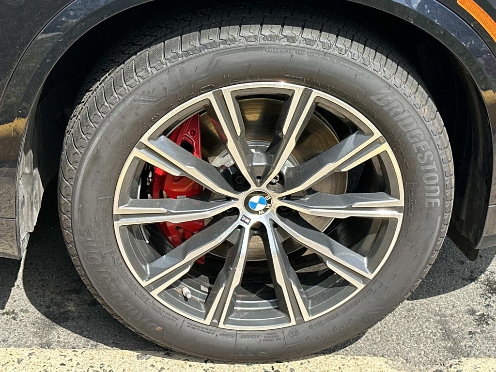 Thumbnail: 2022 BMW X5 - 18