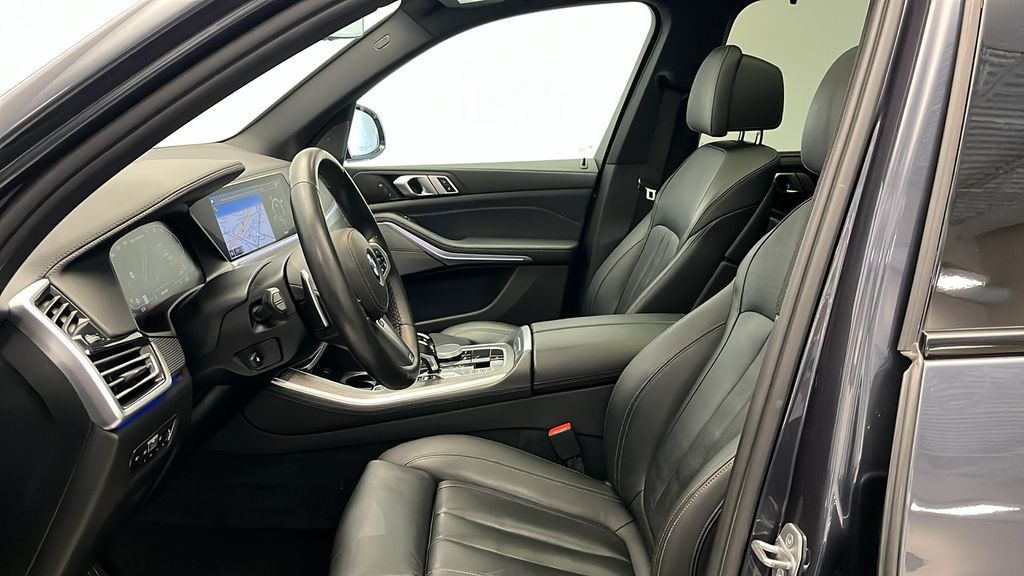2020 BMW X5 M50i 12