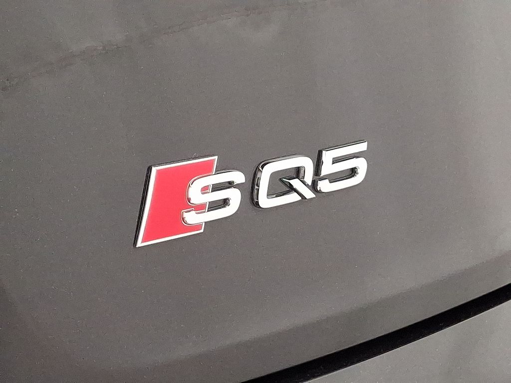 Thumbnail: 2024 Audi SQ5 - 29