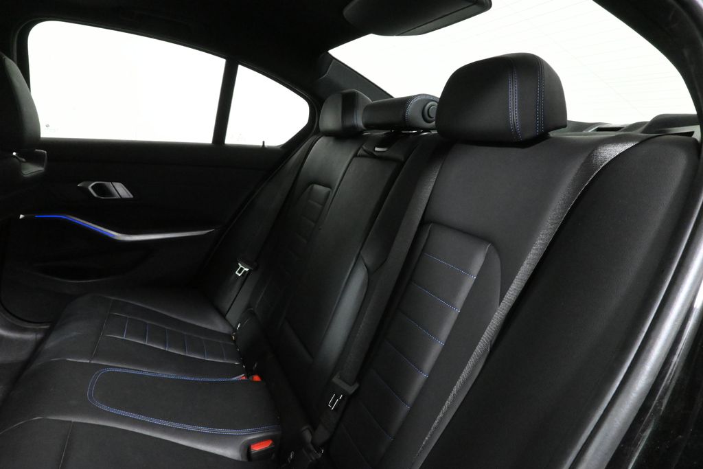 2022 BMW 3 Series 330i xDrive 5