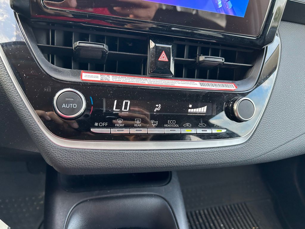 Thumbnail: 2025 Toyota Corolla - 25