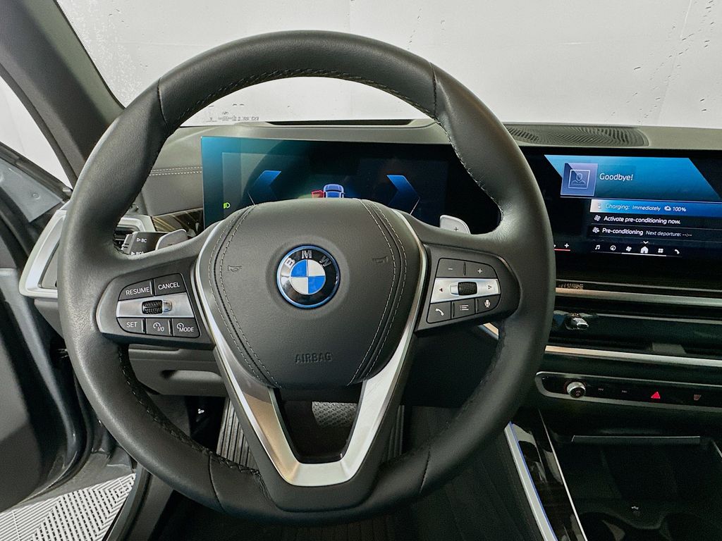 Thumbnail: 2025 BMW X5 - 11