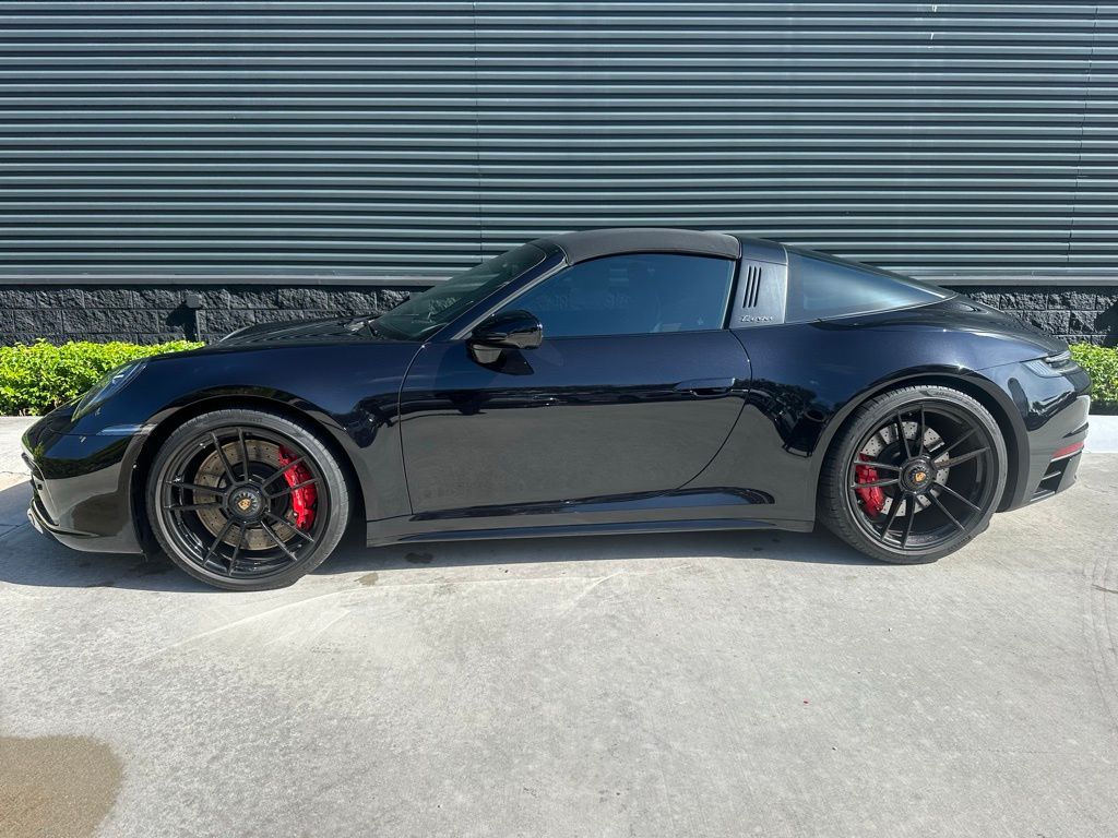 Thumbnail: 2024 Porsche 911 - 2