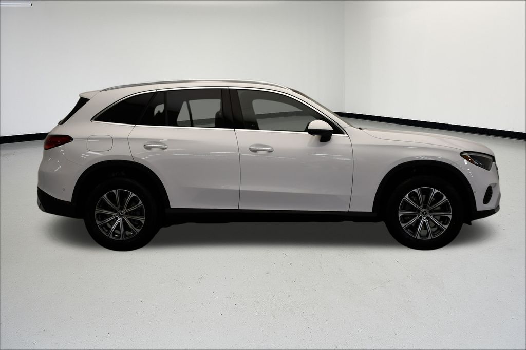 Thumbnail: 2026 Mercedes-Benz GLC - 6