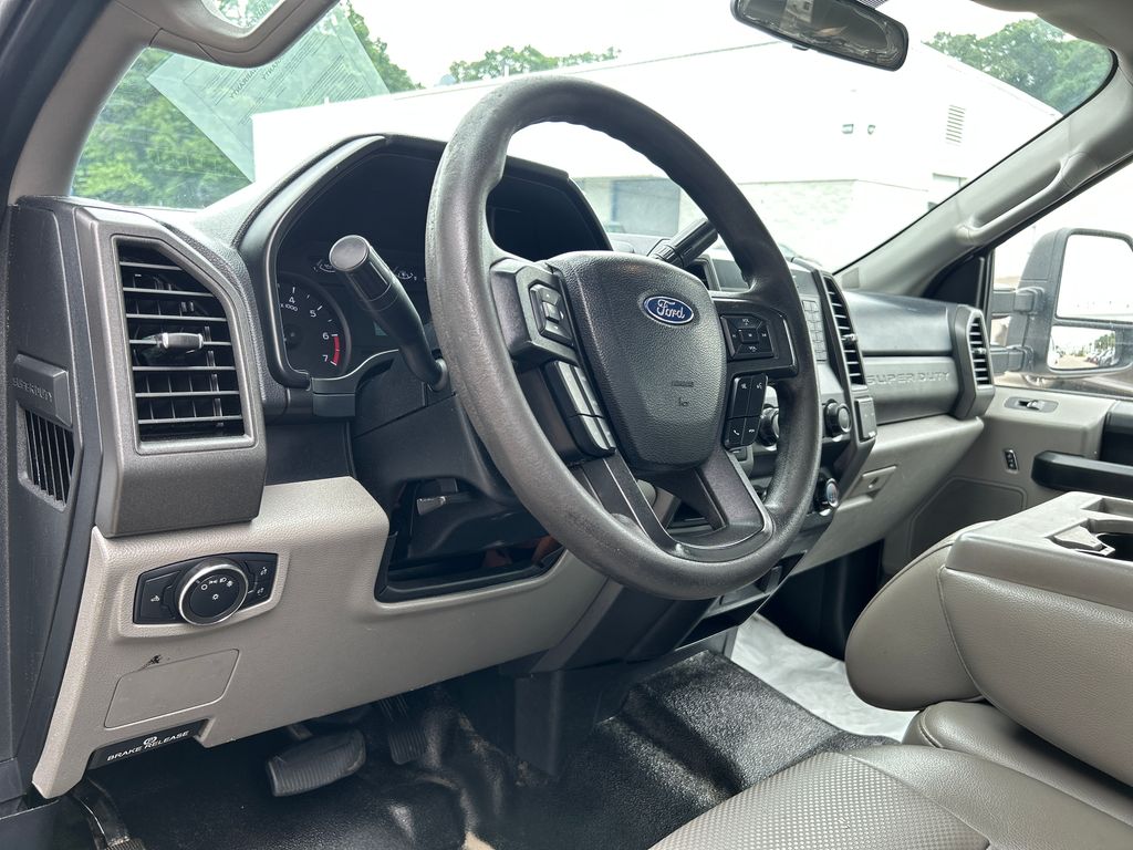 2021 Oxford White Ford Super Duty F-250 SRW XL 4X4 Truck