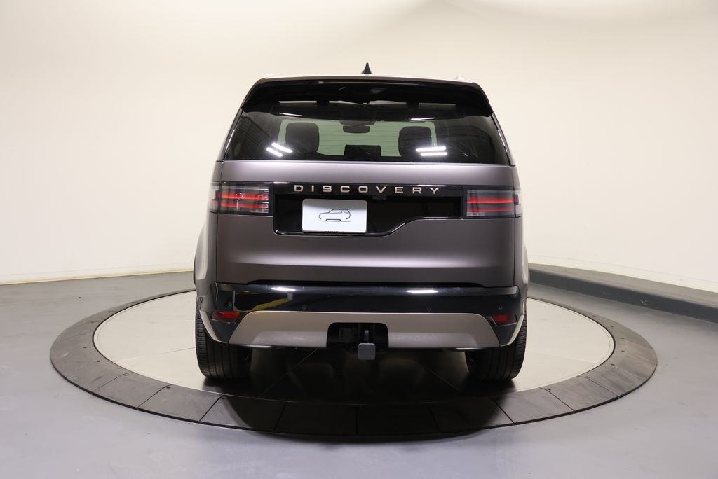 Thumbnail: 2026 Land Rover Discovery - 4