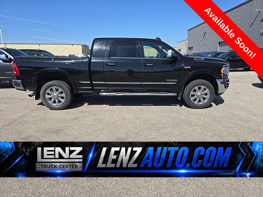 Diamond Black Crystal Pearlcoat 2020 RAM 2500 Limited Mega Cab 4WD Pickup Truck Four-Wheel Drive 8-Speed Automatic