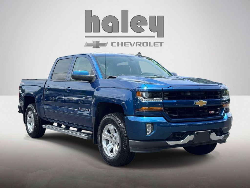 Deep Ocean Blue Metallic 2017 Chevrolet Silverado 1500 Pickup Truck Four-Wheel Drive 6-Speed Automatic Overdrive