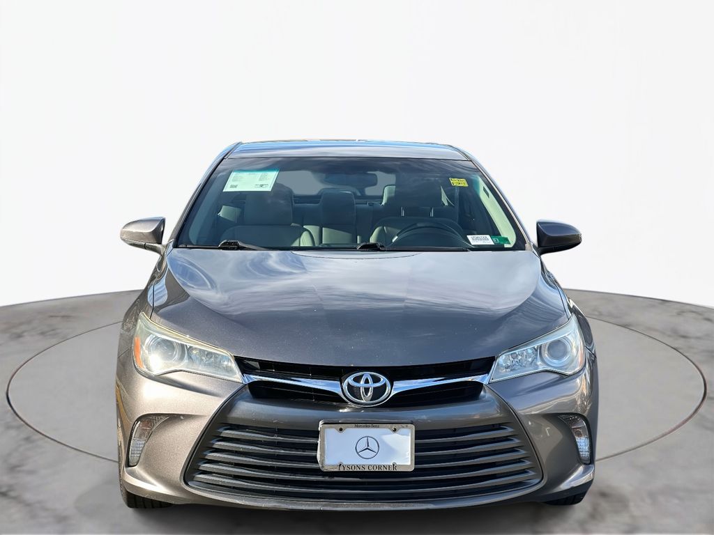 2015 Toyota Camry LE 2