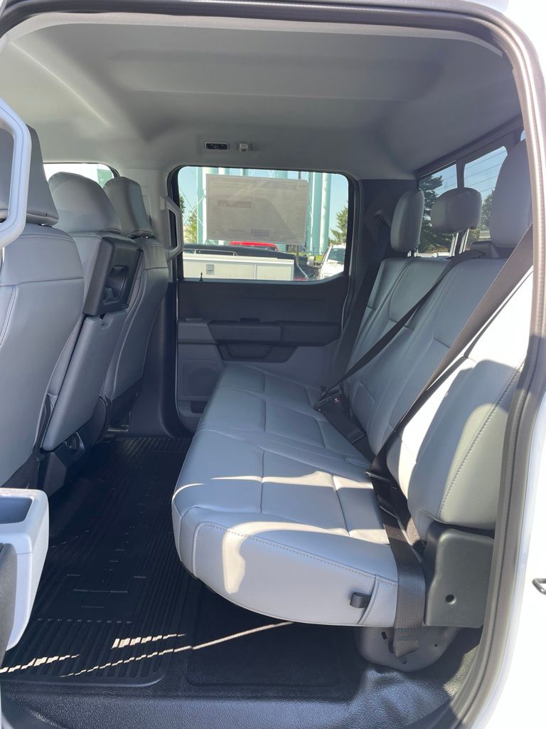 2026 Ford F-350 Chassis XL