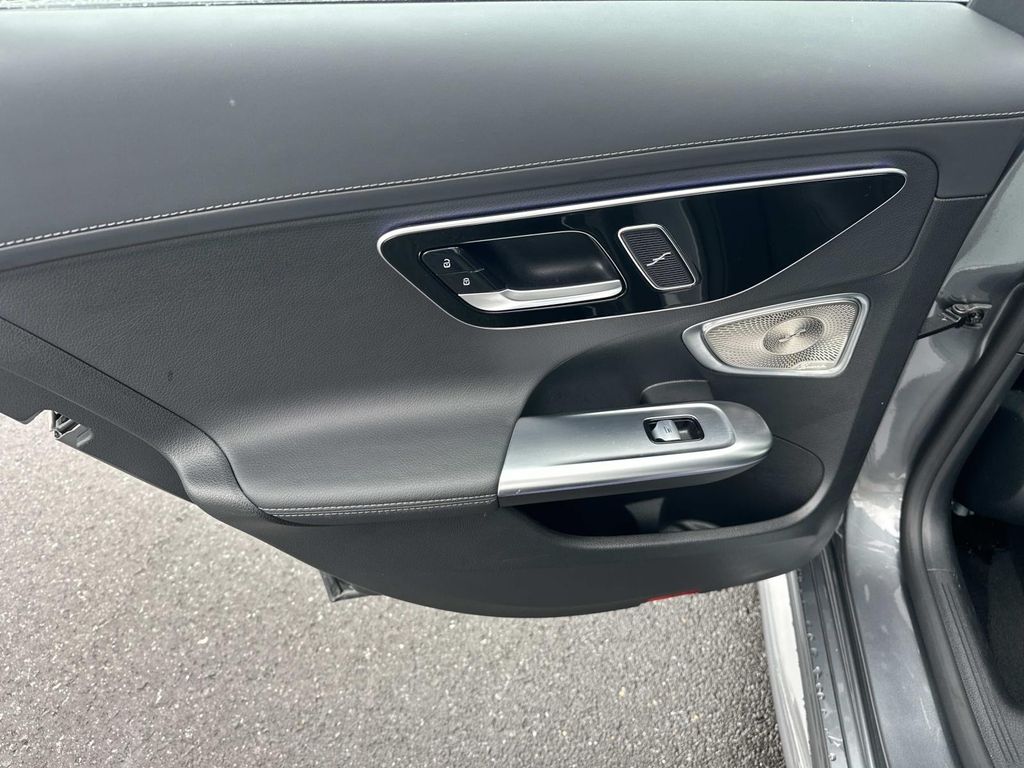 Thumbnail: 2025 Mercedes-Benz C-Class - 27