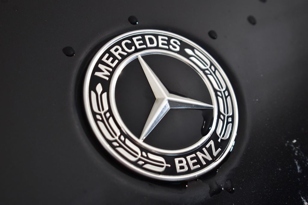 Thumbnail: 2022 Mercedes-Benz GLC - 10