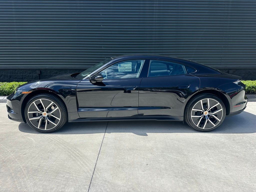 Thumbnail: 2026 Porsche Taycan - 2