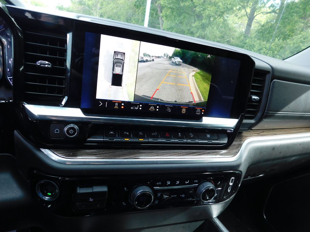 Thumbnail: 2025 Chevrolet Silverado 1500 - 10