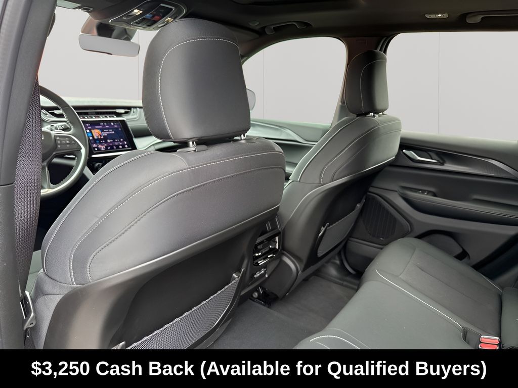 New Car 2025 Jeep Grand Cherokee  Laredo X For Sale Under $40,000 In Austin, Texas