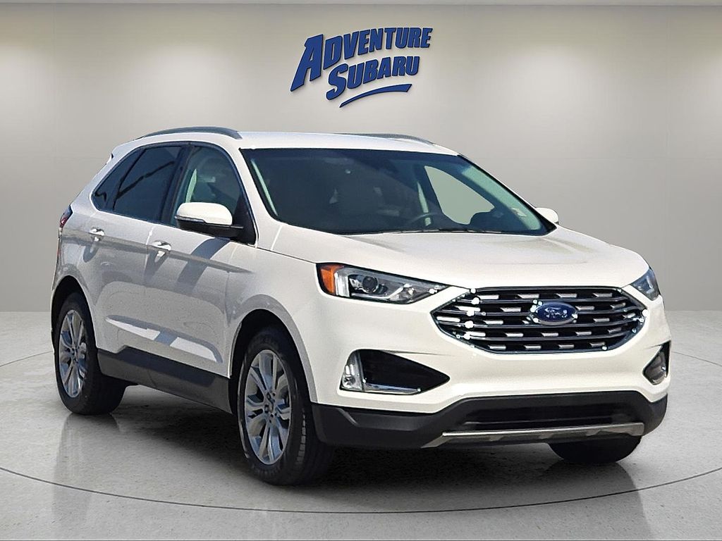  2019 Ford Edge Titanium FWD   