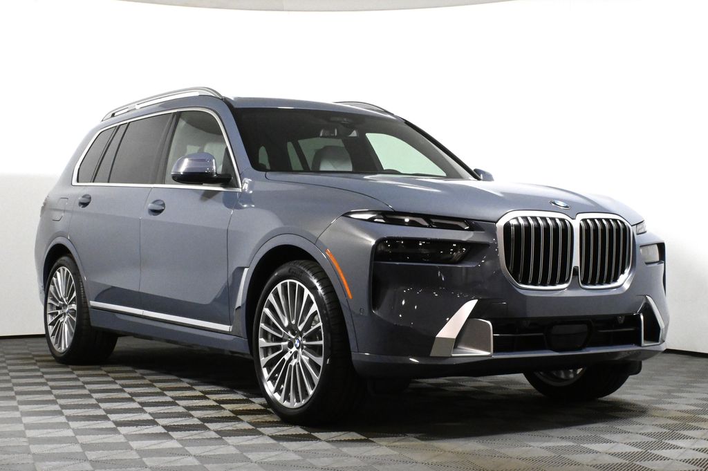 Thumbnail: 2026 BMW X7 - 9