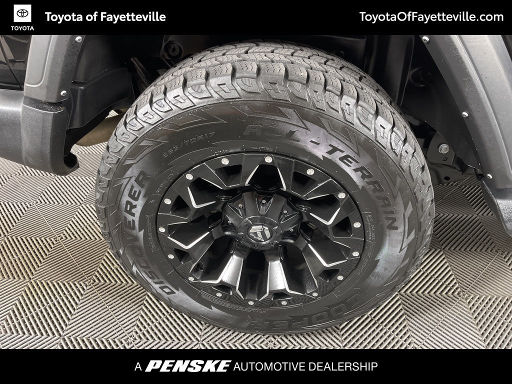 Thumbnail: 2022 Jeep Wrangler - 8