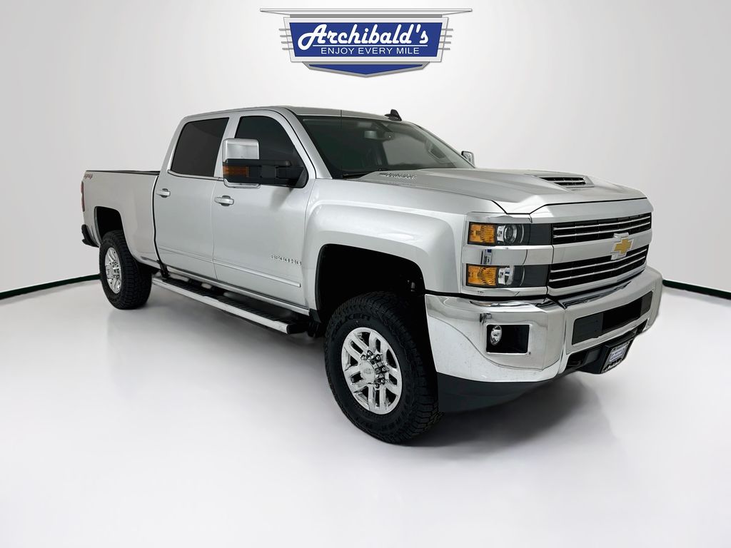 Silver Ice Metallic 2019 Chevrolet Silverado 3500HD Pickup Truck Four-Wheel Drive 6-Speed Automatic