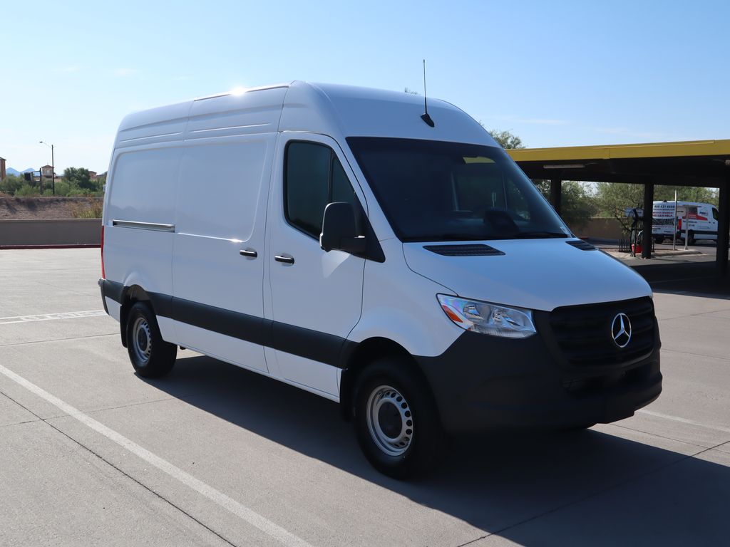 Thumbnail: 2026 Mercedes-Benz Sprinter - 3