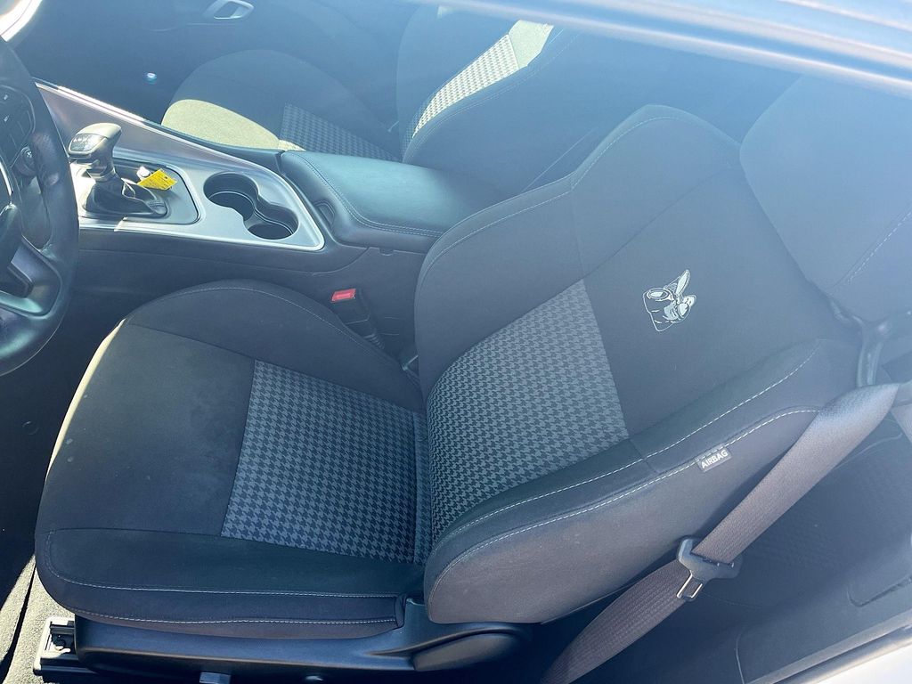 Used 2022 White Dodge R/T Scat Pack image 19