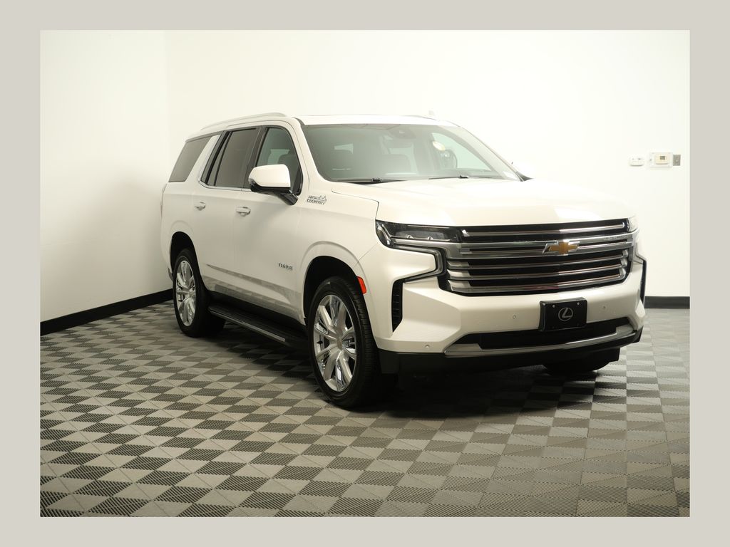 White (Iridescent Pearl Tricoat) 2023 Chevrolet Tahoe SUV / Crossover Four-Wheel Drive Automatic