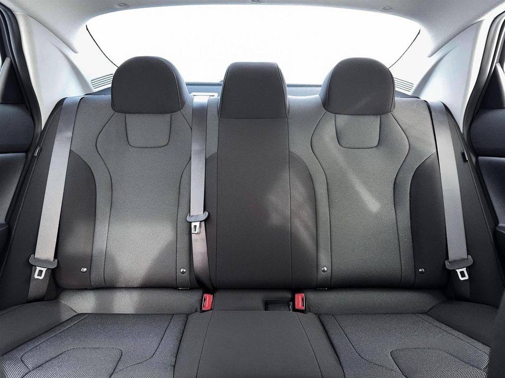 New 2026 Hyundai Elantra Sedan