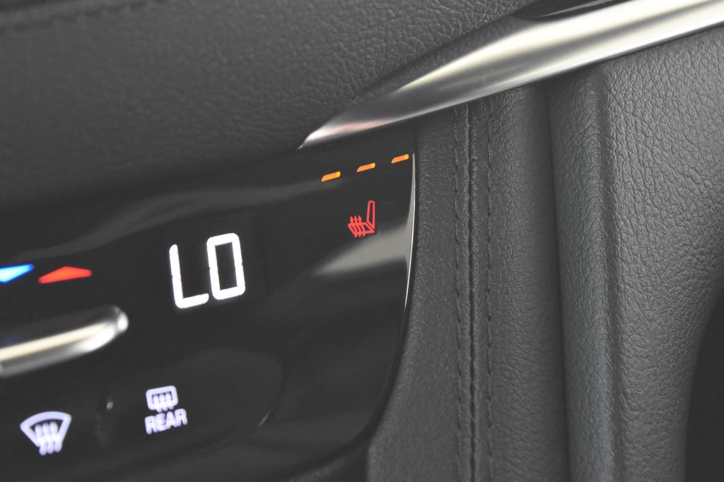 2025 Cadillac XT5 Premium Luxury - Photo 8