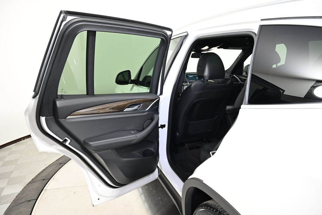 Thumbnail: 2022 BMW X3 - 23