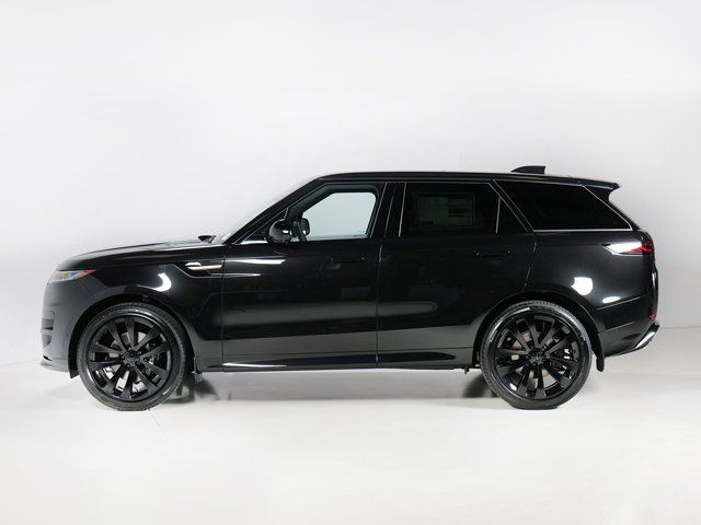 New 2027 Black Land Rover Dynamic SE image 6