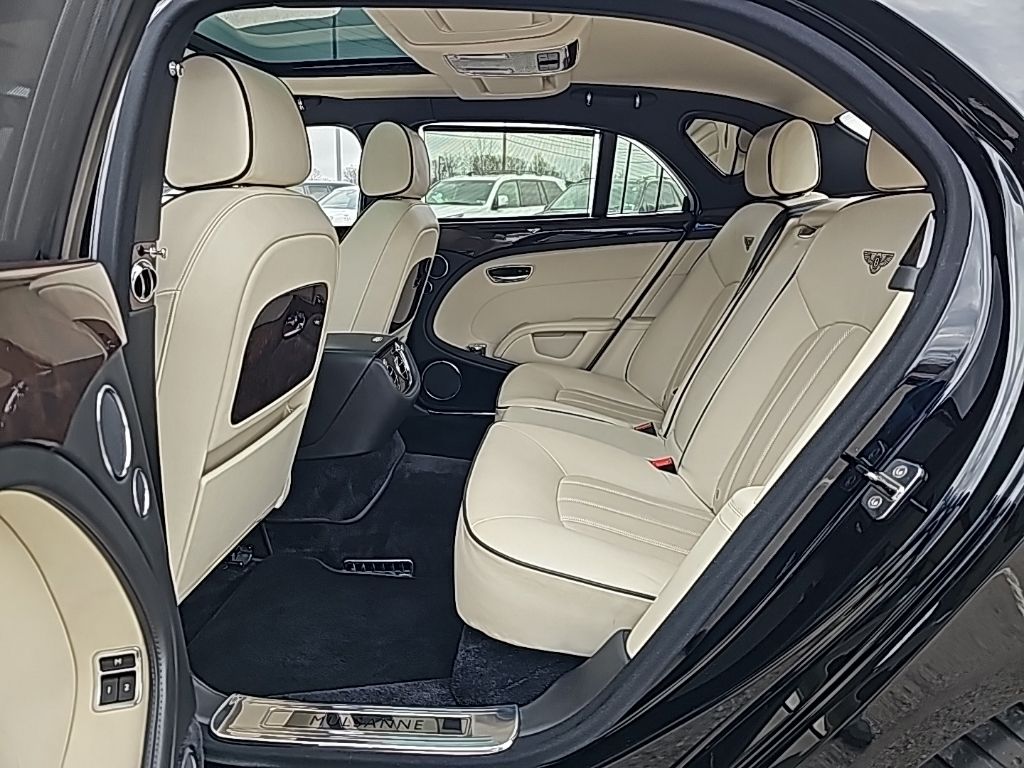 2014 Bentley Mulsanne Base 34