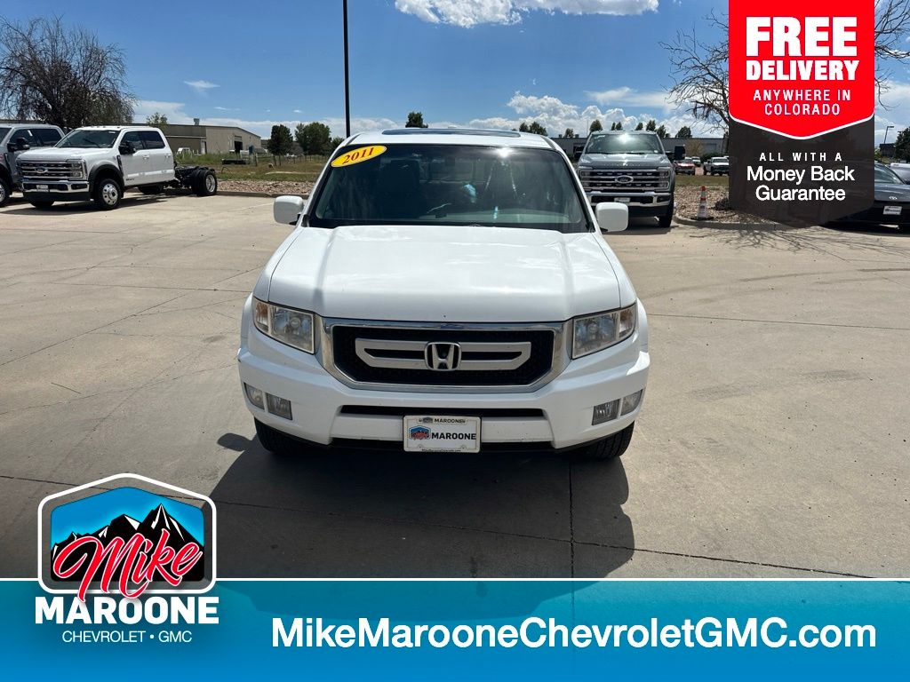 White 2011 Honda Ridgeline Pickup Truck Four-Wheel Drive 5-Speed Automatic
