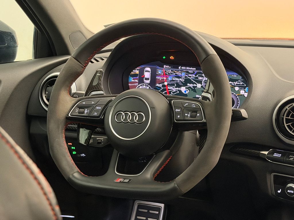 Thumbnail: 2018 Audi RS 3 - 25